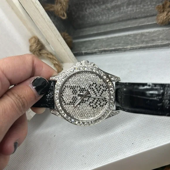 Vintage Skull Watch, Made in Japan, black leather band - Picture 2 of 5